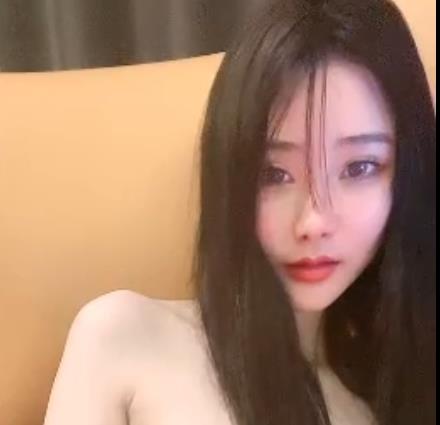 美女xx直播资源：绝美颜值，抗打身材