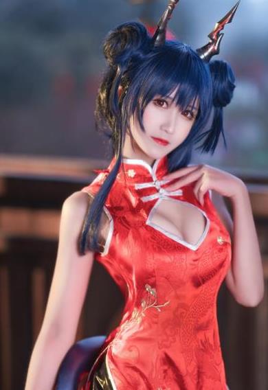 冉冉酱：颜值女神cosplay大赏，美腿神秘图包3.3G！